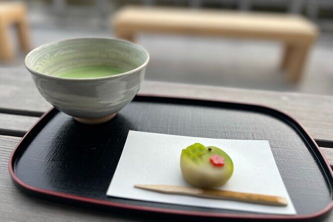 Tokyo: Hama-rikyu Gardens tour with Japanese Tea & Sweets - Hamarikyu Gardens: Edo-Era Calm in the Middle of Tokyo