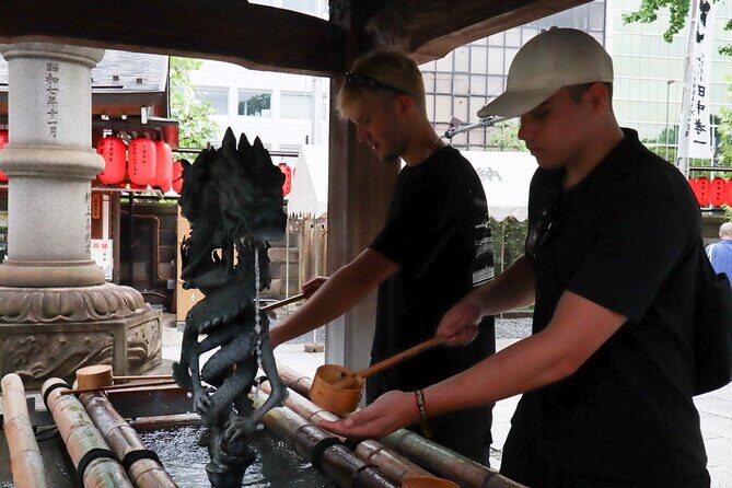 Tokyo Hidden Shrine and Temple Tour - Senso-ji in Asakusa: finishing at Tokyo’s big classic