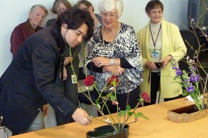 Tokyo Ikebana, Japanese Traditional Flower Arrangement Experience - Your 70-Minute Ikebana Lesson Plan