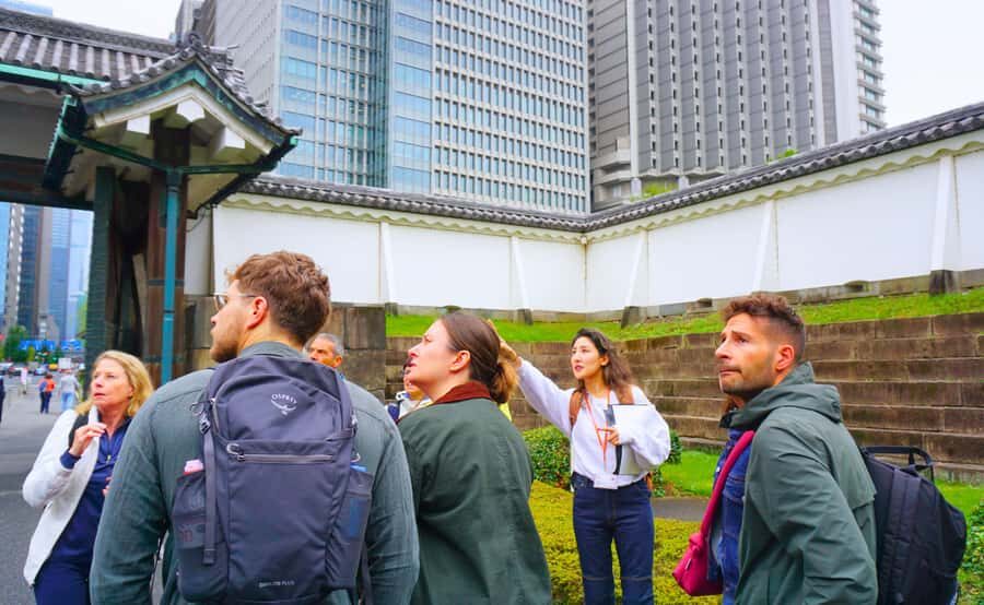 Tokyo: Imperial Palace, the history of Japan (ENGLISH GUIDE) - Why the inner palace is excluded (and how to decide if that’s okay)