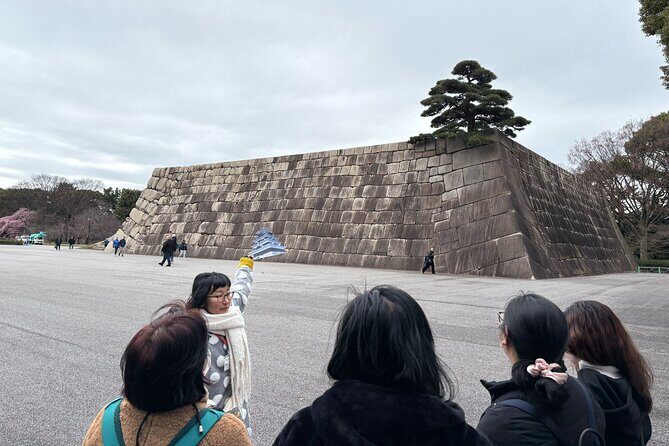 Tokyo Imperial Palace with Kagurazaka Alley Tour - Kagurazaka’s Cobblestones: The Neighborhood Most First-Timers Skip