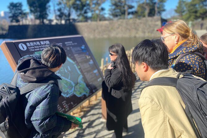 Tokyo Imperial Palace with Kagurazaka Alley Tour - Ushigome Mitsuke and the Edo Castle Edge You Can Still Read