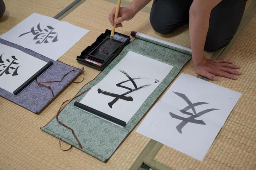 Tokyo: Japanese Calligraphy Lesson with Skilled Instructor - Shusuke’s Instruction Style: Calm Coaching You Can Follow in English