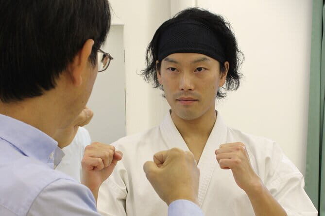 Tokyo: Karate Experience with Former All-Japan Champion - Meeting Ryo: what makes this Tokyo karate class feel legit