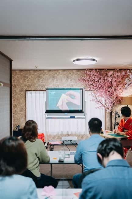 Tokyo: Learn Traditional Origami with a Local - Price and value: why $58 can make sense in Tokyo