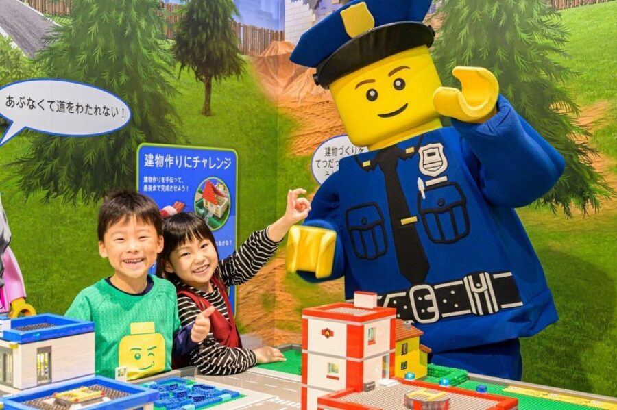 Tokyo: Legoland Discovery Center Admission Ticket - Food, shopping, and the no-re-entry gotcha