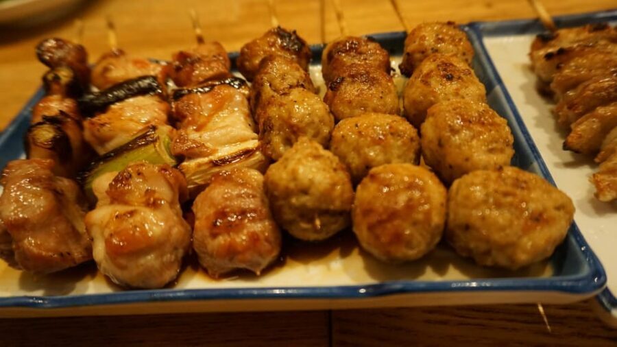 Tokyo: Locals´ Secret Food Tour // Eat like a Japanese - Guides Who Make It a Conversation, Not Just a Route