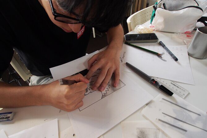 Tokyo Manga Drawing Workshop Guided by Active Pro Manga Artist - What to bring (and what to skip)