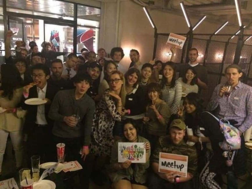 Tokyo: Meet Locals & Travelers Gathering All-You-Can-Drink - The standing-style party format: freedom to mingle, less time to sit