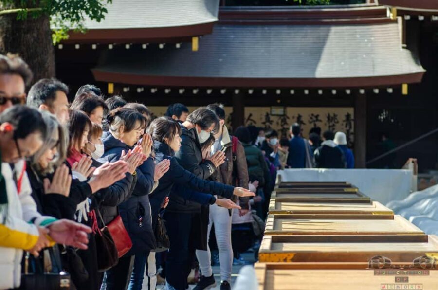 Tokyo: Meiji Jingu, Harajuku, Shibuya, and Shijuku Tour - Shibuya Crossing and Shibuya City: The Photo Moment Plus Pokémon Pop Culture
