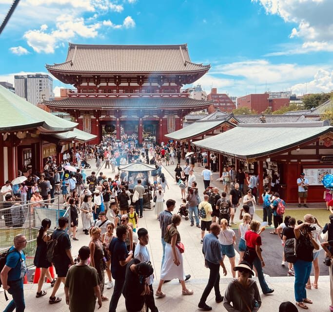 Tokyo: Meiji Jingu Shrine and Shinto Culture Walking Tour - Why Meiji Jingu’s Shinto Forest Feels Different From Usual Sightseeing
