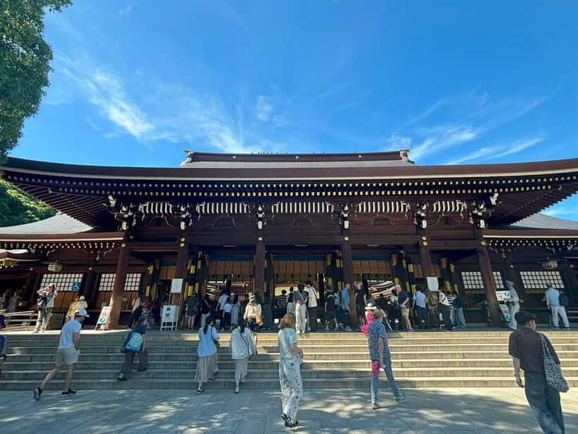 Tokyo: Meiji Jingu, Yoyogi Park & Takeshita Street Tour - Why this Tokyo walk works: shrine calm to street style