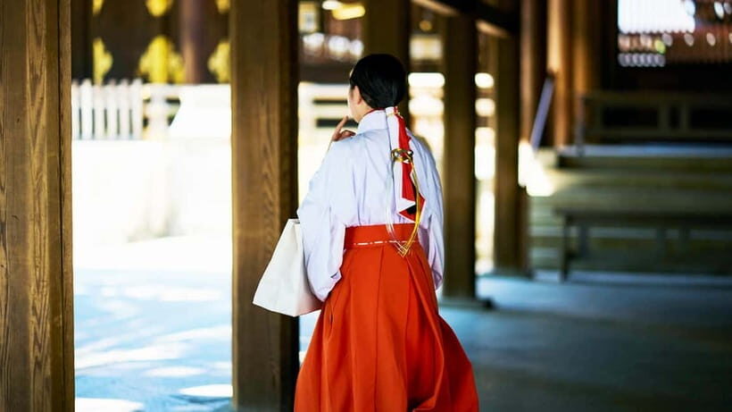 Tokyo: Meiji Shrine Walking Tour — Shinto & Imperial System - Why Meiji Shrine feels different from the start