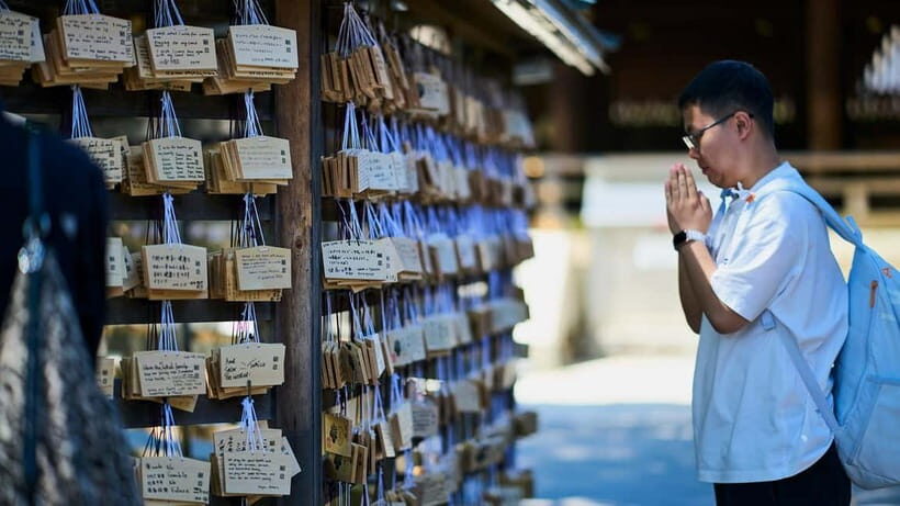 Tokyo: Meiji Shrine Walking Tour — Shinto & Imperial System - Entering correctly through the torii: seichu etiquette in plain terms