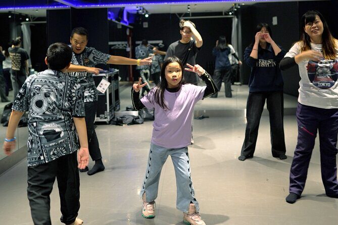 Tokyo Morning Shuffle Dance & Breakfast with a TikTok Star - The Instructor Factor: A TikTok Star With a Teaching Style