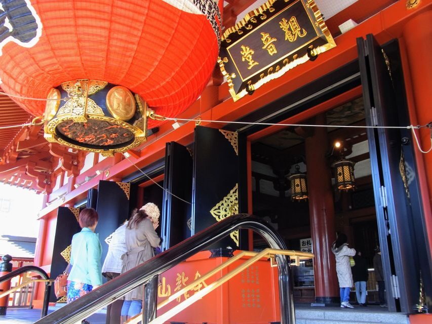Tokyo: Morning Sightseeing Bus Tour - Meiji Jingu: the sacred forest stop that changes the whole tone