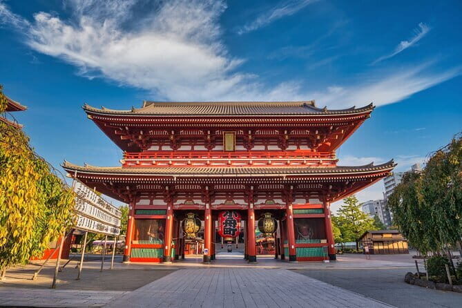 Tokyo Morning Small Group Tour - Meeting at Tokyo Station (Marunouchi North Exit) and getting your bearings fast