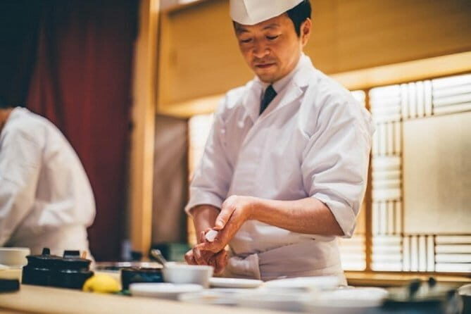Tokyo Morning Tour : Meiji Shrine, Asakusa and Fish Market - The Guide Makes the Difference (Shoma Sato, Yosuke, and More)
