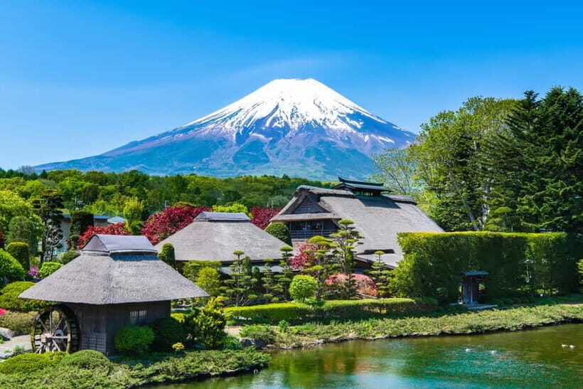 Tokyo: Mt. Fuji, Arakurayama Sengen Park, Oshino Hakkai Tour - Oishi Park: amazing Lake Kawaguchi views, but weekday-only