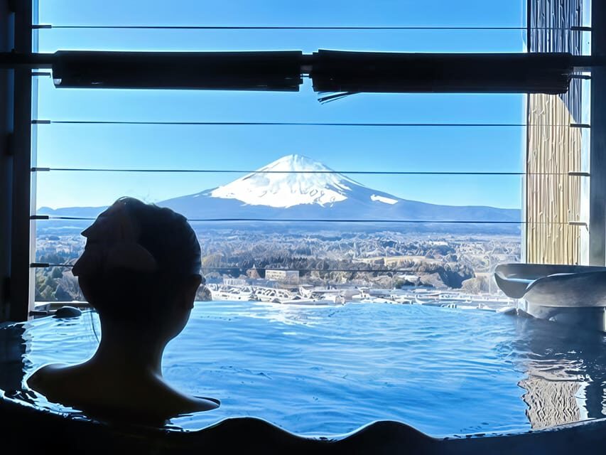 Tokyo: Mt Fuji Lake Kawaguchi & Yamanaka Hot Spring Day Tour - Why this Mt. Fuji day trip feels easier than DIY