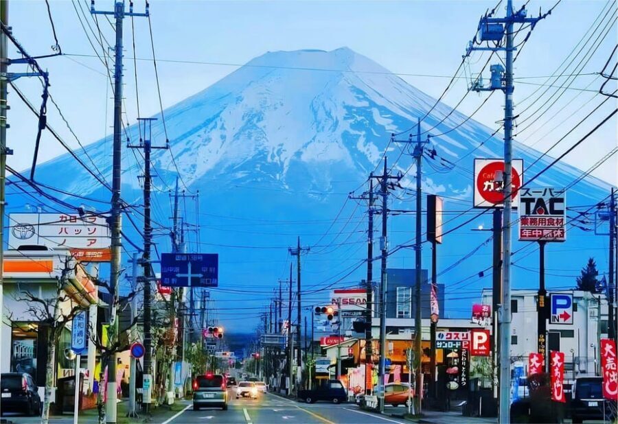 Tokyo: Mt Fuji Lake Kawaguchi & Yamanaka Hot Spring Day Tour - The morning ride: how to use the first stretch of time