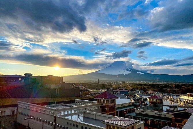 Tokyo: Mt. Fuji, Oshino Hakkai and Gotemba Outlets 1-Day Bus Tour - Gotemba Premium Outlets: shopping time that can feel short