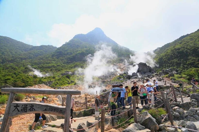 Tokyo: Mt. Fuji Tour, Hakone Ropeway, Owakudani, Lake Ashi - Lake Yamanaka Swan Shore and Oshino Hakkai Ponds