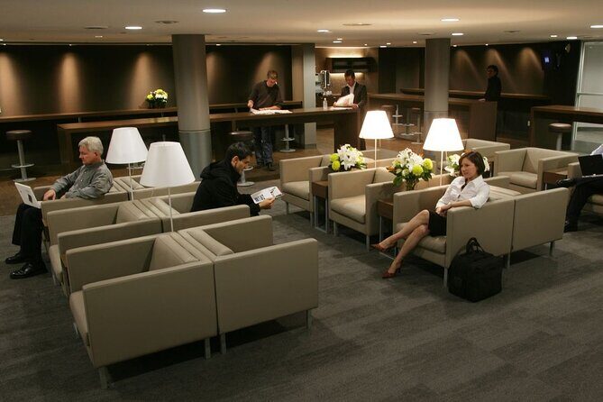 Tokyo: Narita International Airport VIP Lounge Access - What you’re really buying: 2–4 hours of airport comfort