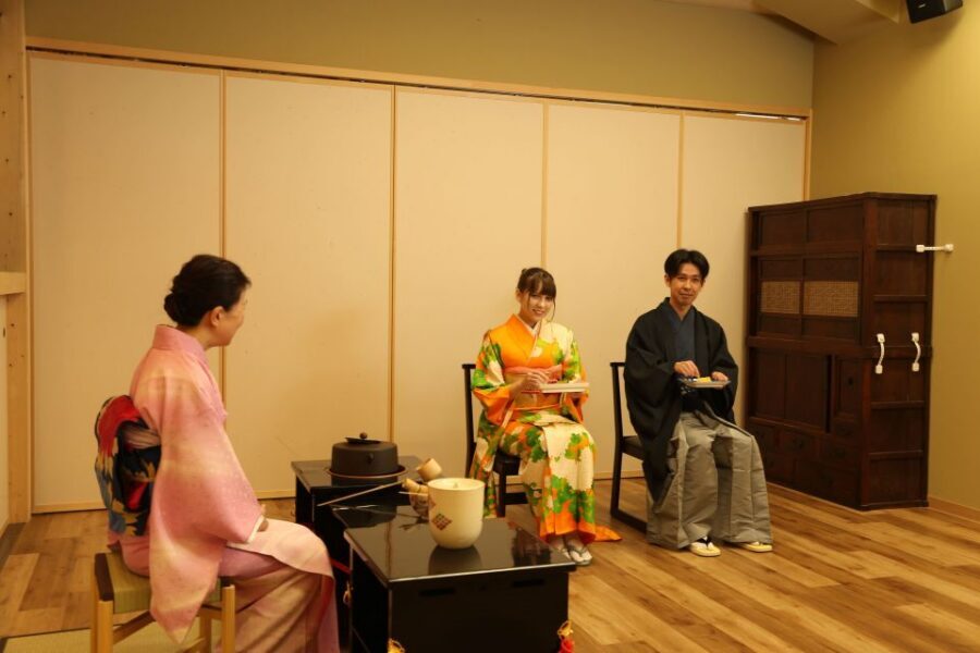 Tokyo: Practicing Zen with a Japanese Tea Ceremony - Doing the ceremony yourself: guidance, utensils, and learning by repetition