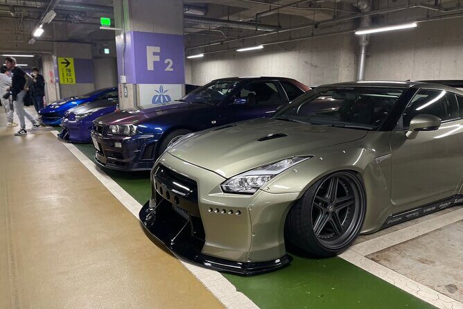 TOKYO PREMIUM CAR TOUR: Daikoku PA & Japan’s Amazing JDM Car Meet - Rainbow Bridge and the Bayshore Route: skyline photos with motion