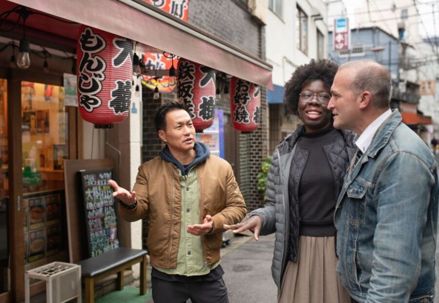 Tokyo: Private Custom Insider Tour with a Local Host - Hidden alleys and artisan shops: the Tokyo most people miss