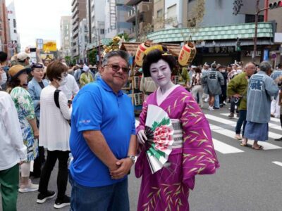 Tokyo: Private Custom Walking Tour with Local Guide - How your local guide builds (and keeps fixing) your route