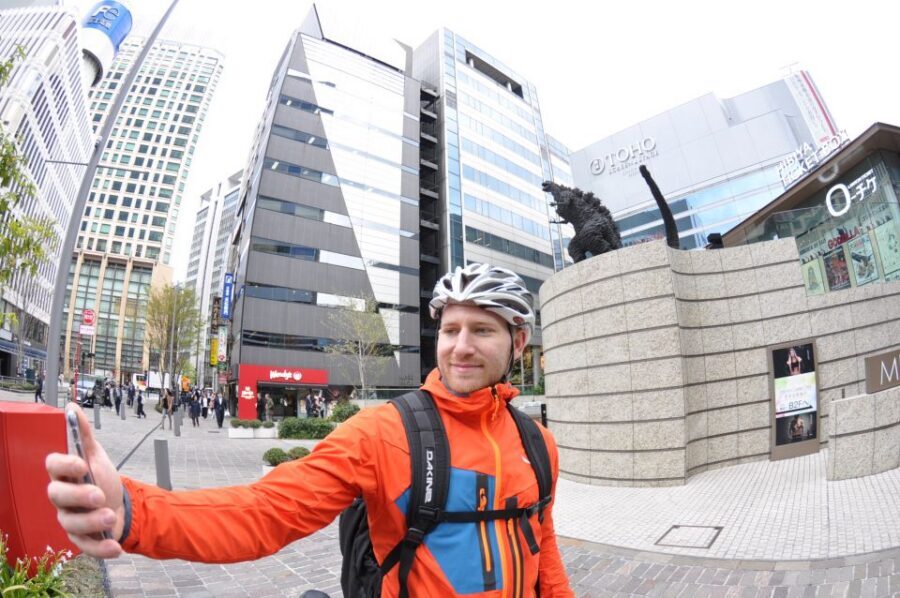 Tokyo: Private Cycling Tour with cute E-bike - Safety and comfort in real Tokyo street conditions