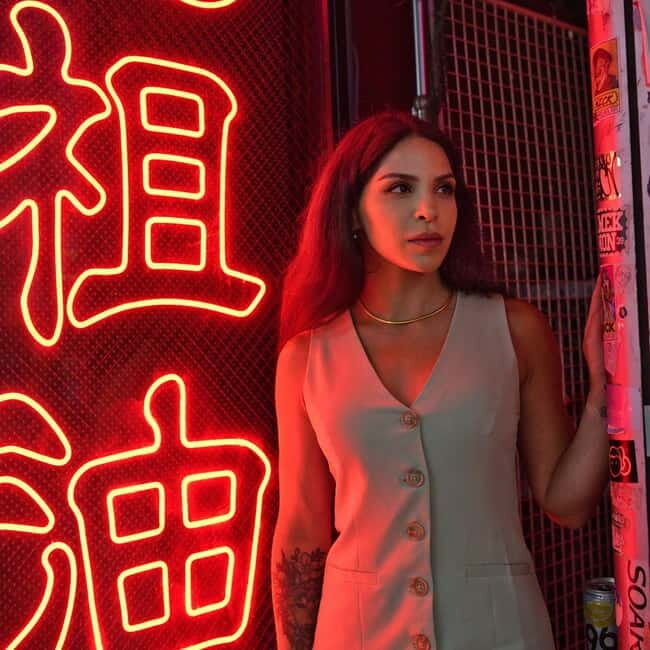 Tokyo: Private photo shoot - Languages, comfort level, and who this suits best