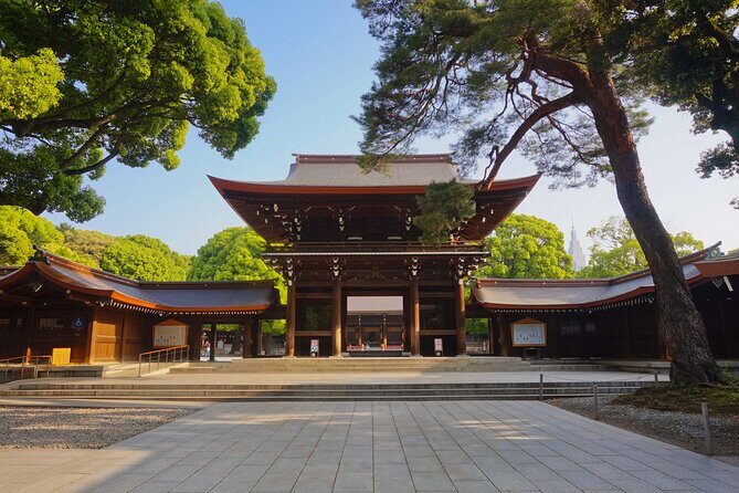 Tokyo Private SightSeeing Day Tour With Guide - Imperial Palace East Gardens: calm space in the middle of city noise