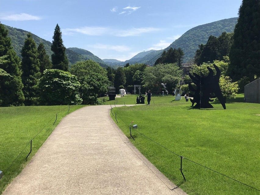 Tokyo private tour by car with pick up - Who This Tour Suits Best