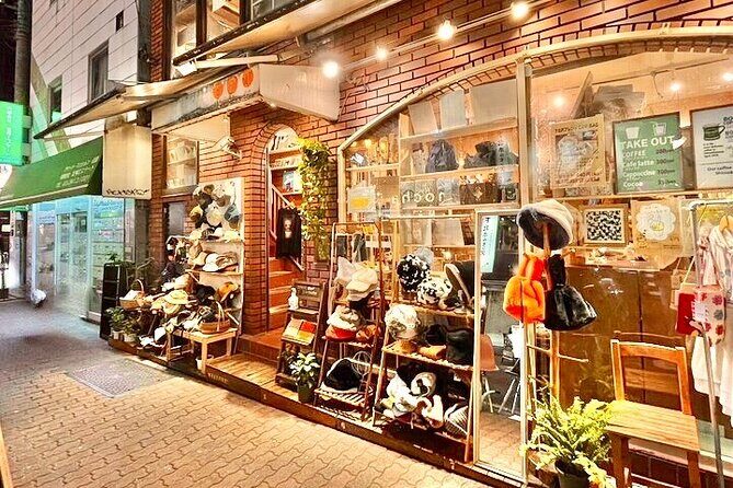 Tokyo Private Vintage Shopping Tour in a Town of youth culture - Stop 2: B-Side Label for Stickers and Easy-to-Like Gifts