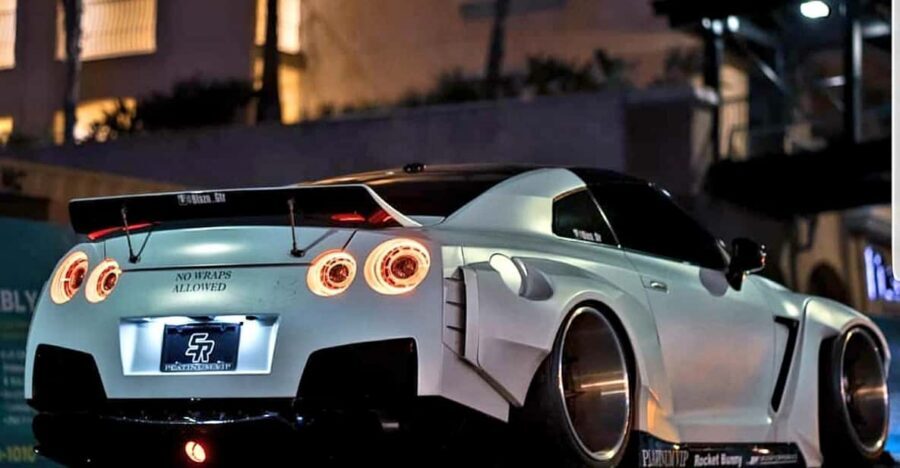 Tokyo: R35 GTR Daikoku JDM Tour (Private GTR Only Tour) - Hitting Daikoku PA in Yokohama: the car-meet moment people talk about