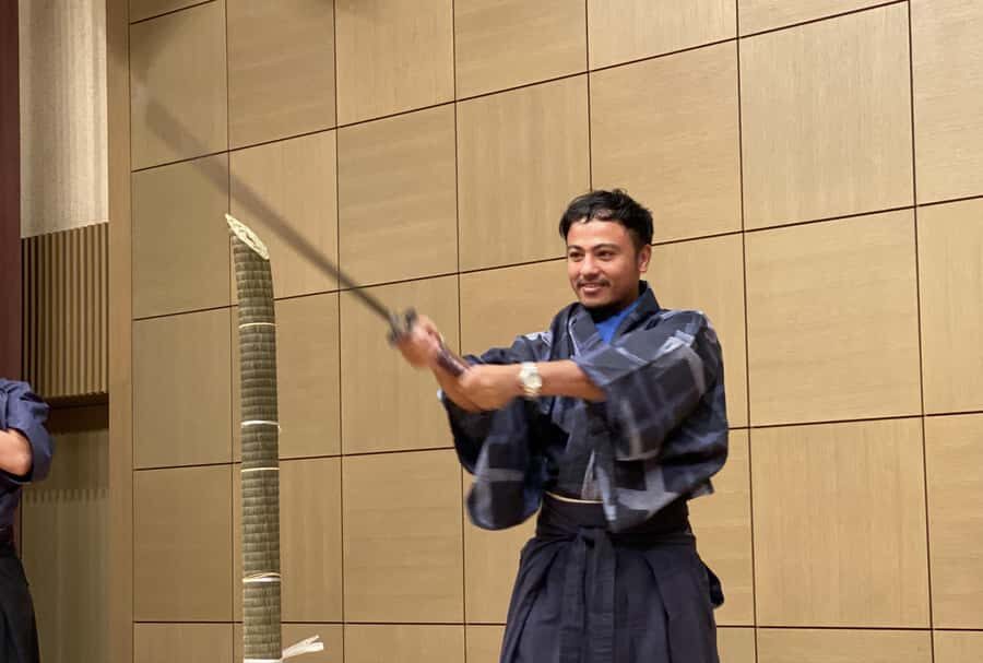 Tokyo: Samurai Experience with a real sword - Kimono and hakama dressing: the look, the rules, and the payoff