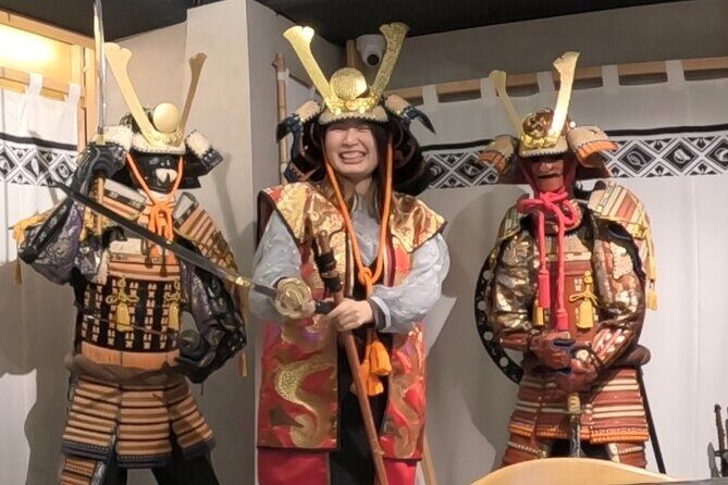 Tokyo Samurai Spirit: Create Sushi & Witness a Samurai Sword Show - Language support: mainly English with multilingual subtitles