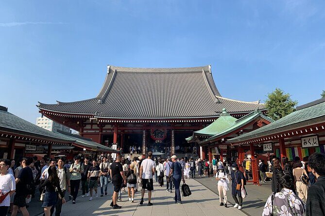 Tokyo Shibuya and Harajuku Walking Tour With A Guide - Getting Oriented at Shibuya Station Tourist Center