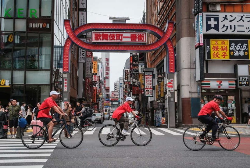 Tokyo: Shibuya Bike Tour - Shibuya Crossing and the Harajuku edge: iconic sights with real street time