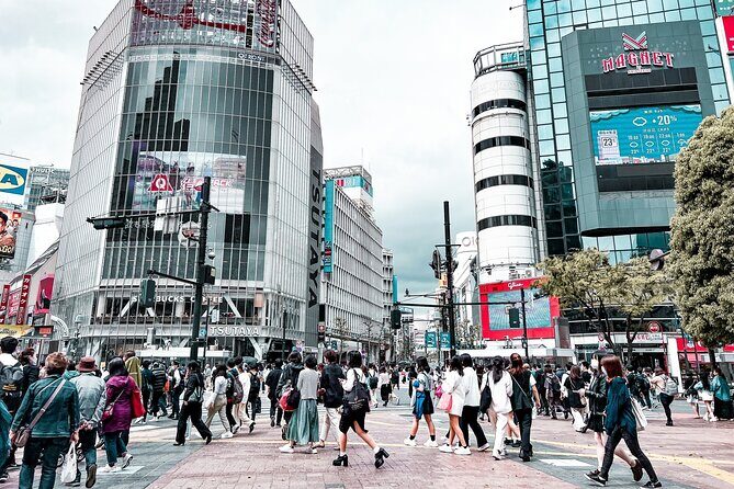 Tokyo: Shibuya Crossing & Hidden Streets Walking Tour - Nonbei Yokocho: old Tokyo atmosphere in a tight maze