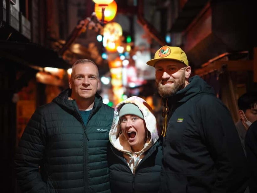 Tokyo Shinjuku Food Tour for Family [1 Group Only] - The last stretch in Kabukicho: seafood plates and sake tasting