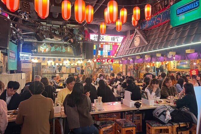 Tokyo: Shinjuku Food Tour Highlights (Best Eats) - Stop 2: Golden Gai tiny bars in Shinjuku’s nightmaze