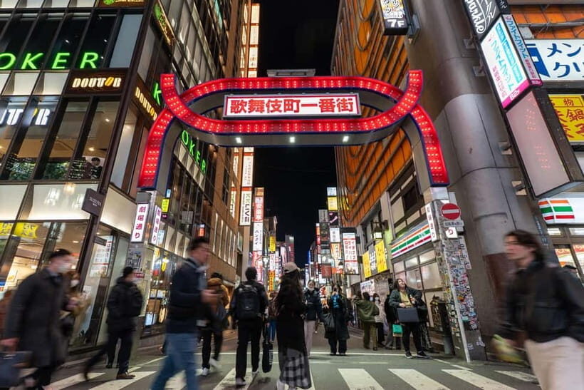 Tokyo: Shinjuku Golden Gai Bar Hopping Night Tour - Kabukicho Walk: Lights, Crowds, and What to Actually Notice