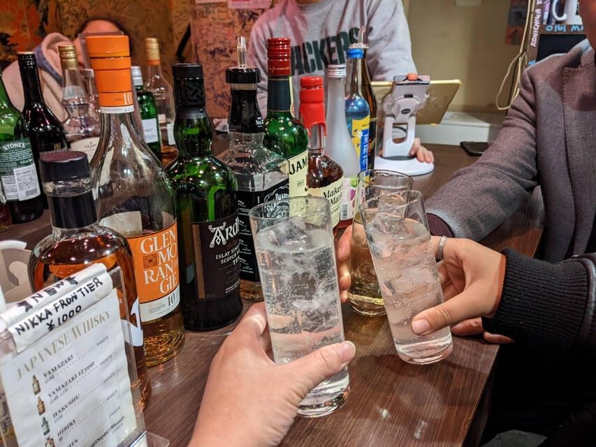 Tokyo: Shinjuku Golden Gai Bar Hopping that only locals know - Meeting Point: Starting in the Right Spot in Shinjuku