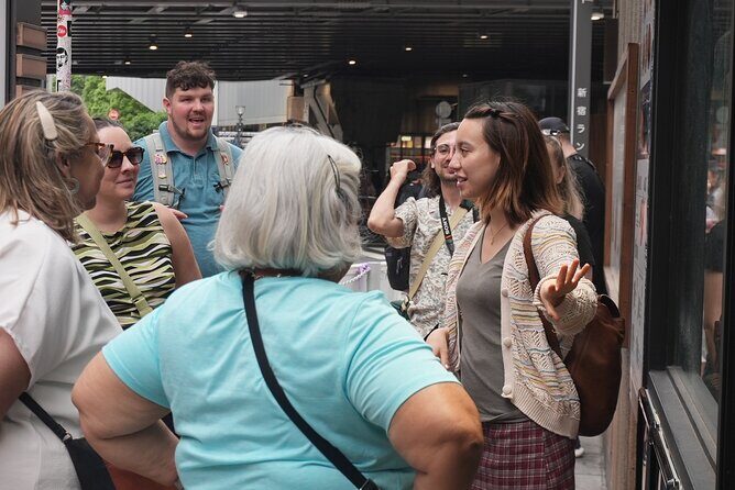Tokyo Shinjuku: History, Culture & Hidden Alleys Walking Tour - How the guide turns a walk into understanding