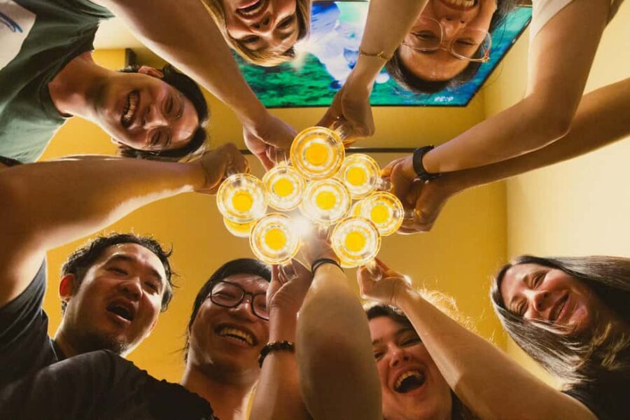 Tokyo: Shinjuku Izakaya and Golden Gai Bar Hopping Tour (2h) - Guide Energy Makes the Difference (Hiro, Ryota, Shuji, Sean, Tak)