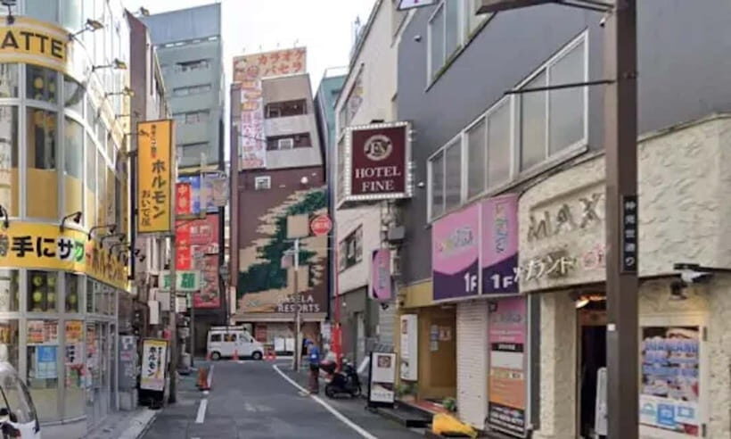 Tokyo: Shinjuku, Kawasaki, Slum & Red Light Tour with Pickup - What the Timing Really Means: 3 Hours of Touring, 4–5 Hours Total